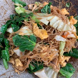 หมี่ขาวผัดซีอิ๊ว