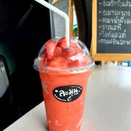 สตรอเบอร์รี่ปั่น