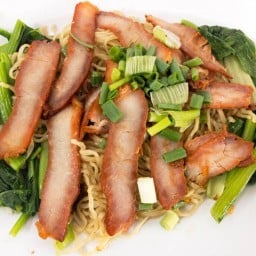 นายดำ บะหมี่เกี๊ยวข้าวหมูแดง สาขา2 สะพานสูง