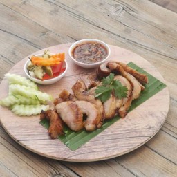 คอหมูย่างจิ้มแจ่ว