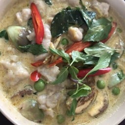 ร้าน ข้าวแกง(อิสลาม) สุขุมวิทซอย1ใต้หอพักพยาบาล สาขา2