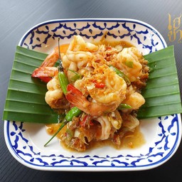 กุ้งผัดพริกขี้หนู(กับข้าว)