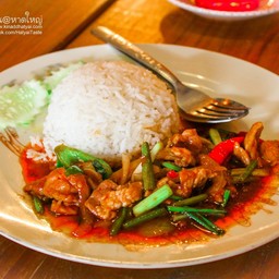 ครัวบ้านแม่ อาหารตามสั่ง