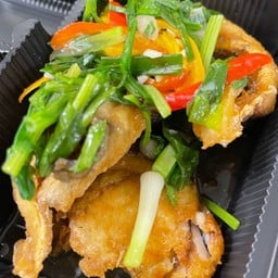 ปลากระพงผัดคื่นฉ่าย