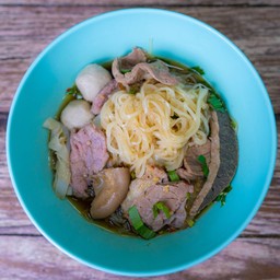 ก๋วยเตี๋ยวเนื้อ