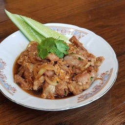 หมูหมักผัดไข่