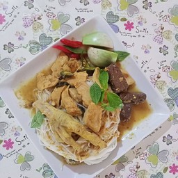 ขนมจีนแกงเขียวหวานไก่