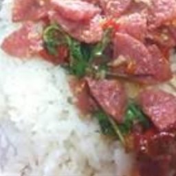 กระเพราแหนม