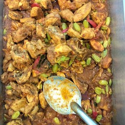 ผัดพริกแกงไก่ลูกเหรียง