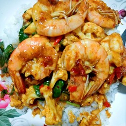 ข้าวราดพริกแกงกุ้งดอกกะหล่ำ