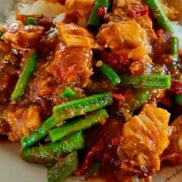 อิ่ม อร่อย ตามสั่ง