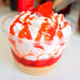 สตอเบอรี่ วิปพาย