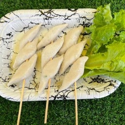 อร่อยสลัด & ลูกชิ้นทอด By ตุ๊กตุ่น