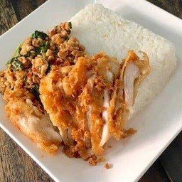 หมูทอดนำ้จิ้มแจ่วแซบเว้อ