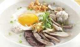 โจ๊กเด็กหมูสับ+ตับ+ไข่
