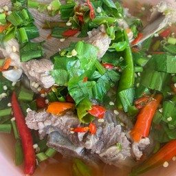 ต้มเล้งพร้อมข้าวสวย