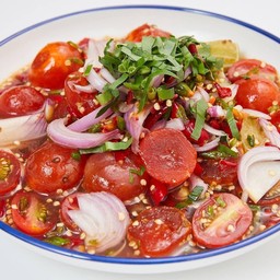 ยำไข่แดง