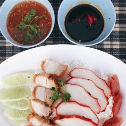 ข้าวหมูแดง + หมูกรอบ