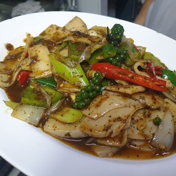เป๋าฮื้อแผ่นผัดพริกไทดำ