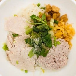 รี่นรมณีย์ ภูเก็ต