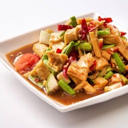 ตำหน่อไม้