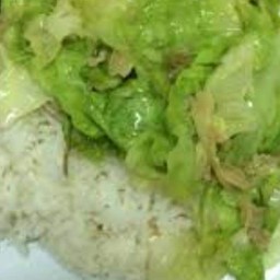 ข้าวราด กะหล่ำปลีผัดน้ำปลา