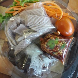 ยำวุ้น้ส้นหมูยอแยกน้ำ