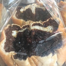 ขนมปังโกโก้ลูกเกด