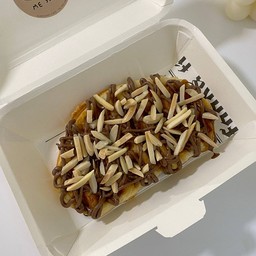Nutella Almond x Croffle (นูเทลล่าอัลมอนด์)