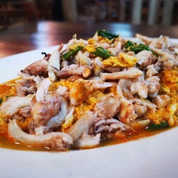เนื้อปูผัดผงกะหรี่ (กับข้าว)