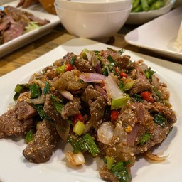 เนื้อน้ำตก