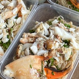 บะหมี่ปูทะเล ปูเป็นๆมีก้าม อาหารปรับขึ้นเนื่องจากมีค่า GP เพิ่มขึ้นนะคะ