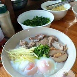 โจ็กหมู-ต้มเลือดหมู