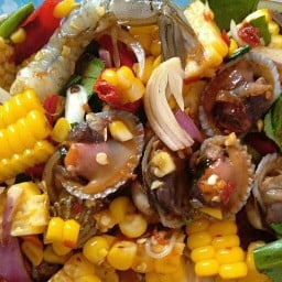 ส้มตำเจ๊ติ๊ก