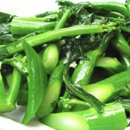 คะน้าฮ่องกงผัดกระเทียม 清炒香港芥兰苗