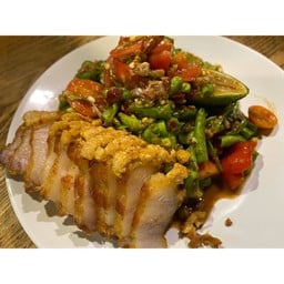 ตำถั่วหมูกรอบ