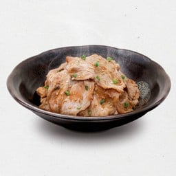 หมูสไลด์ผัดซอสโชยุ