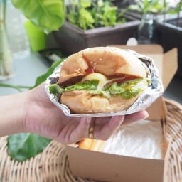 HOME BURGER at KLONG3