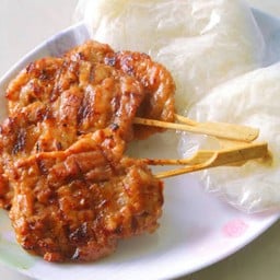 หมูปิ้งนมสด byน้องพลอย