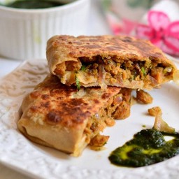 Chicken Kheema Paratha