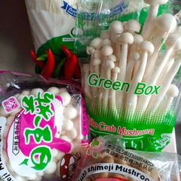 ยำเห็ดสี่อย่างมาม่า