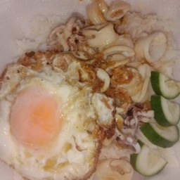อาหารตามสั่งกลางคลอง หน้ารพ.บางใหญ่