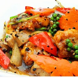 เนื้อปลาผัดพริกไทดำ 黑椒鱼片