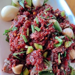 ลาบเนื้อดิบ