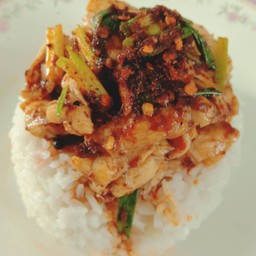 ข้าวไก่ผัดซอสหมาล่า