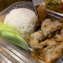 ข้าวคอหมูย่างจิ้มแจ่ว