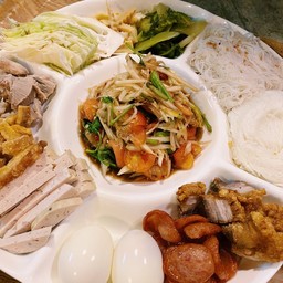 ตำถาดหมูกรอบ