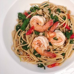 สปาเก็ตตี้กะเพรากุ้ง