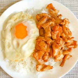 ข้าวไก่กระเทียม