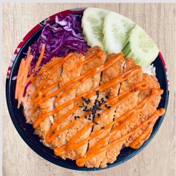 ข้าวหน้าไก่ทอดซอสพิซซ่า